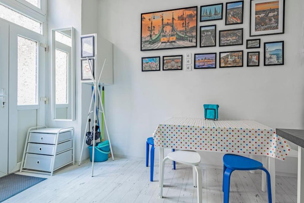 Little Dream Apartment Budapest Bagian luar foto